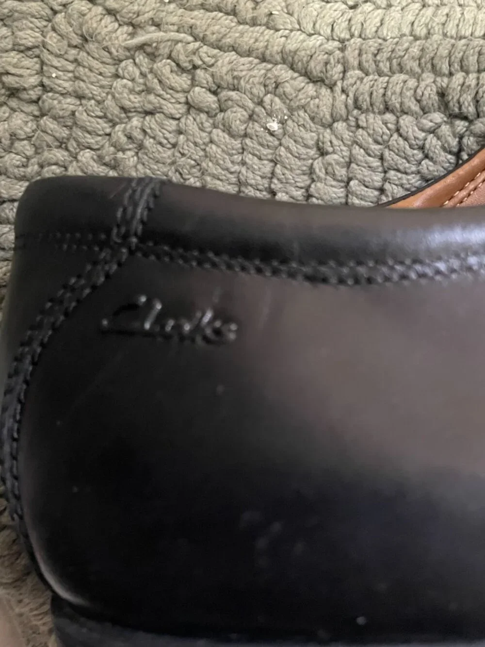 Clarks Men’s Tilden Cap Dress Shoe, Size 11.5 Black Leather